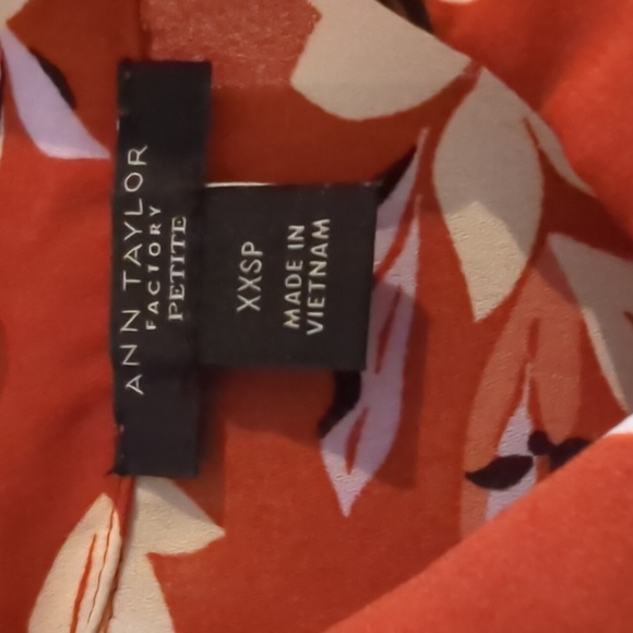 Anne Taylor Factory Blouse - Picture 2 of 3